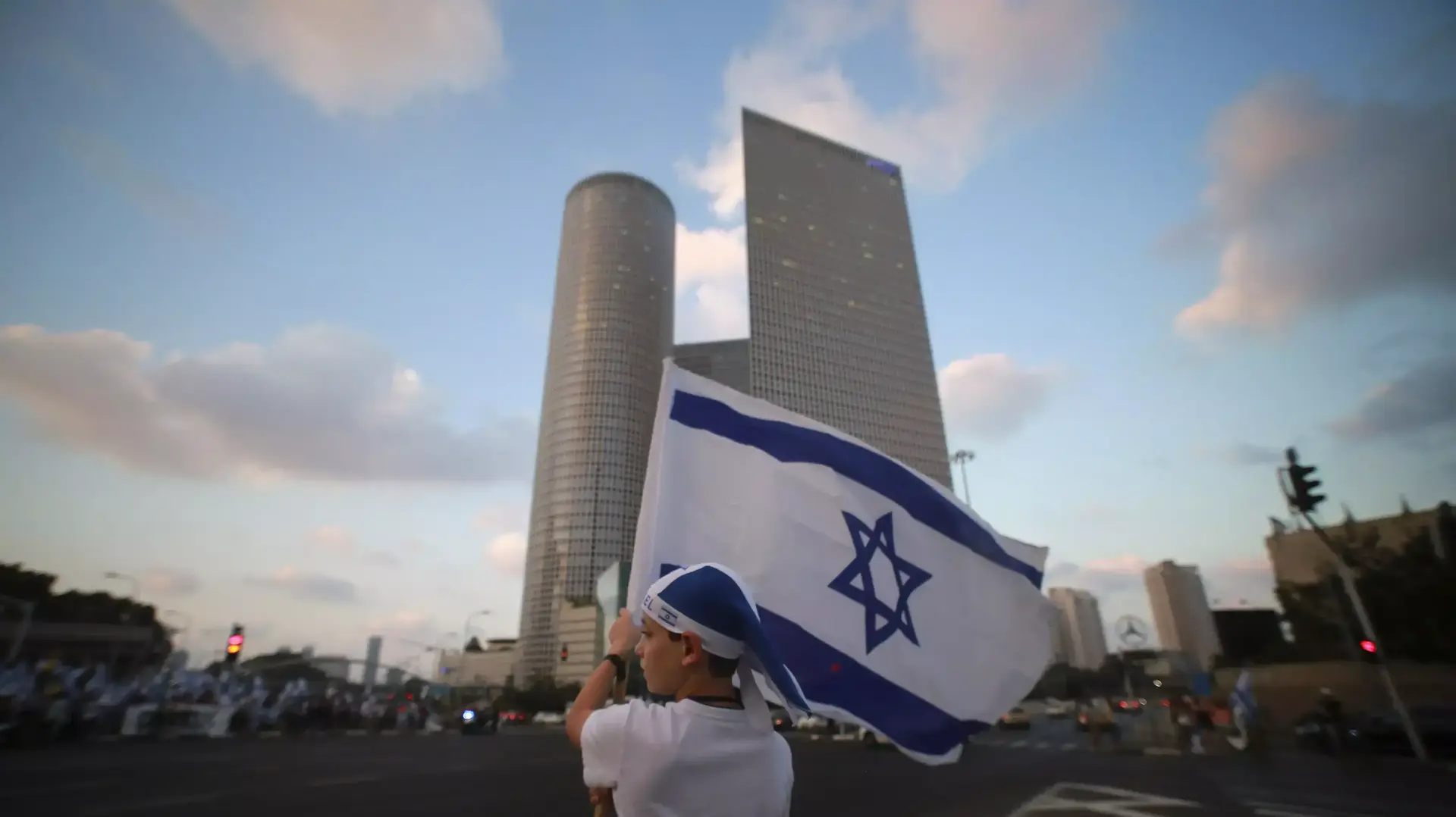 הפגנה בתל אביב למען מבצע צוק איתן 21 ביולי 2014 הפגנה בתל אביב למען מבצע צוק איתן 21 ביולי 2014