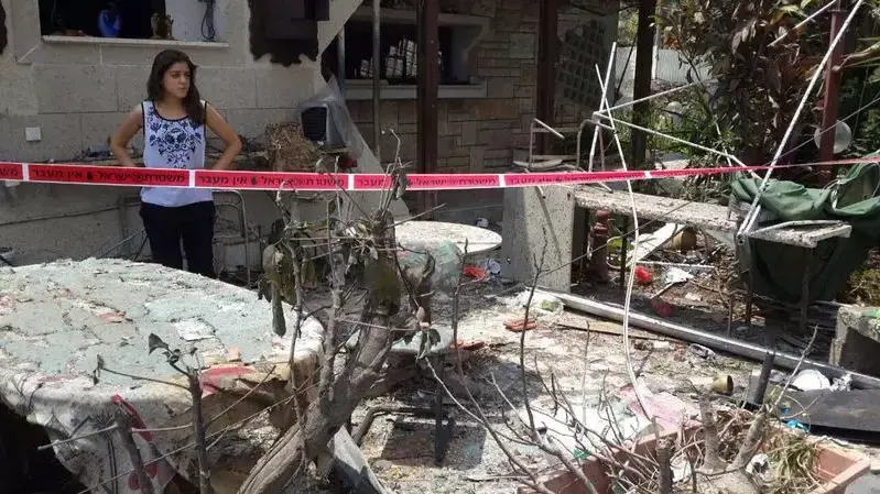 נפילת רקטה ביהוד, יולי 2014 נפילת רקטה ביהוד, יולי 2014