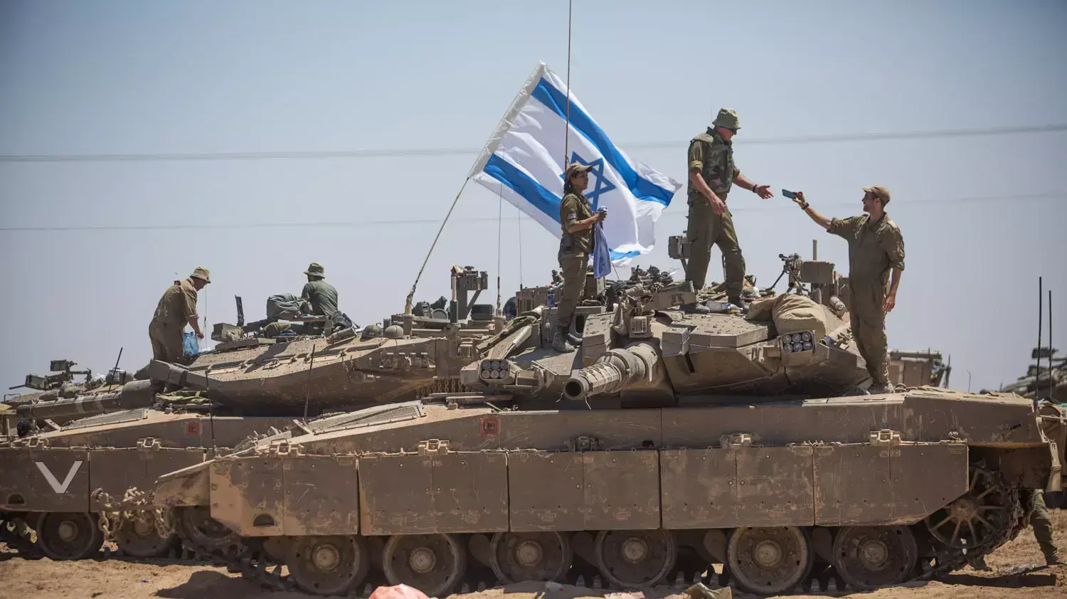 כוחות צה"ל הבוקר בגבול רצועת עזה, יולי 2014 כוחות צה"ל הבוקר בגבול רצועת עזה, יולי 2014