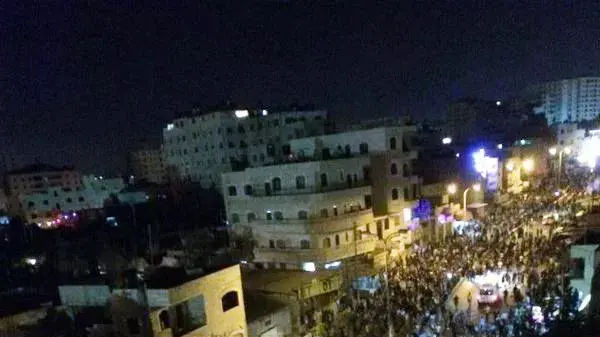 אלפי ערבים הפגינו בקלנדיה אלפי ערבים הפגינו בקלנדיה