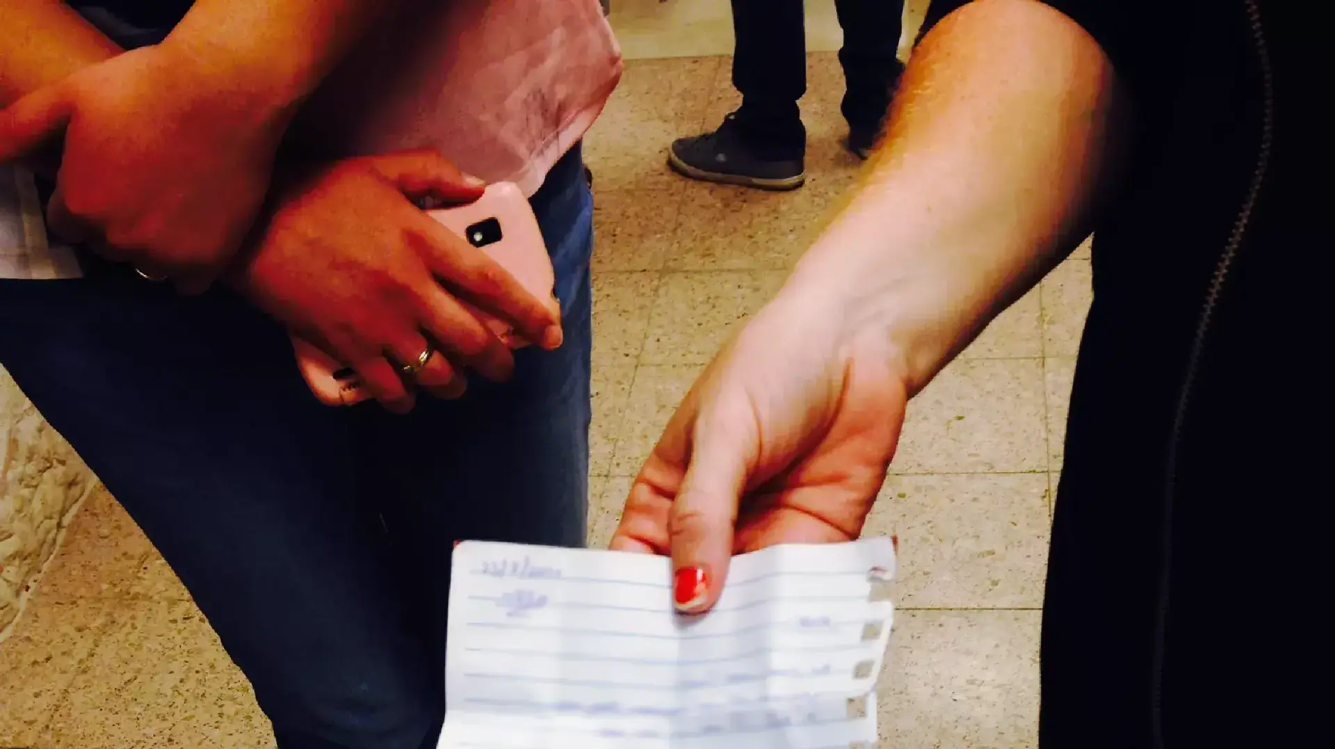מכתב שכתב מפקד גדוד 12 של גולני סגן אלוף שי סימן טוב לאשתו לפני שנפצע בעזה, יולי 2014 מכתב שכתב מפקד גדוד 12 של גולני סגן אלוף שי סימן טוב לאשתו לפני שנפצע בעזה, יולי 2014