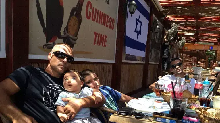 תושבי אשקלון מנצלים את הפסקת האש לבילוי בשבת, יולי 2014 תושבי אשקלון מנצלים את הפסקת האש לבילוי בשבת, יולי 2014
