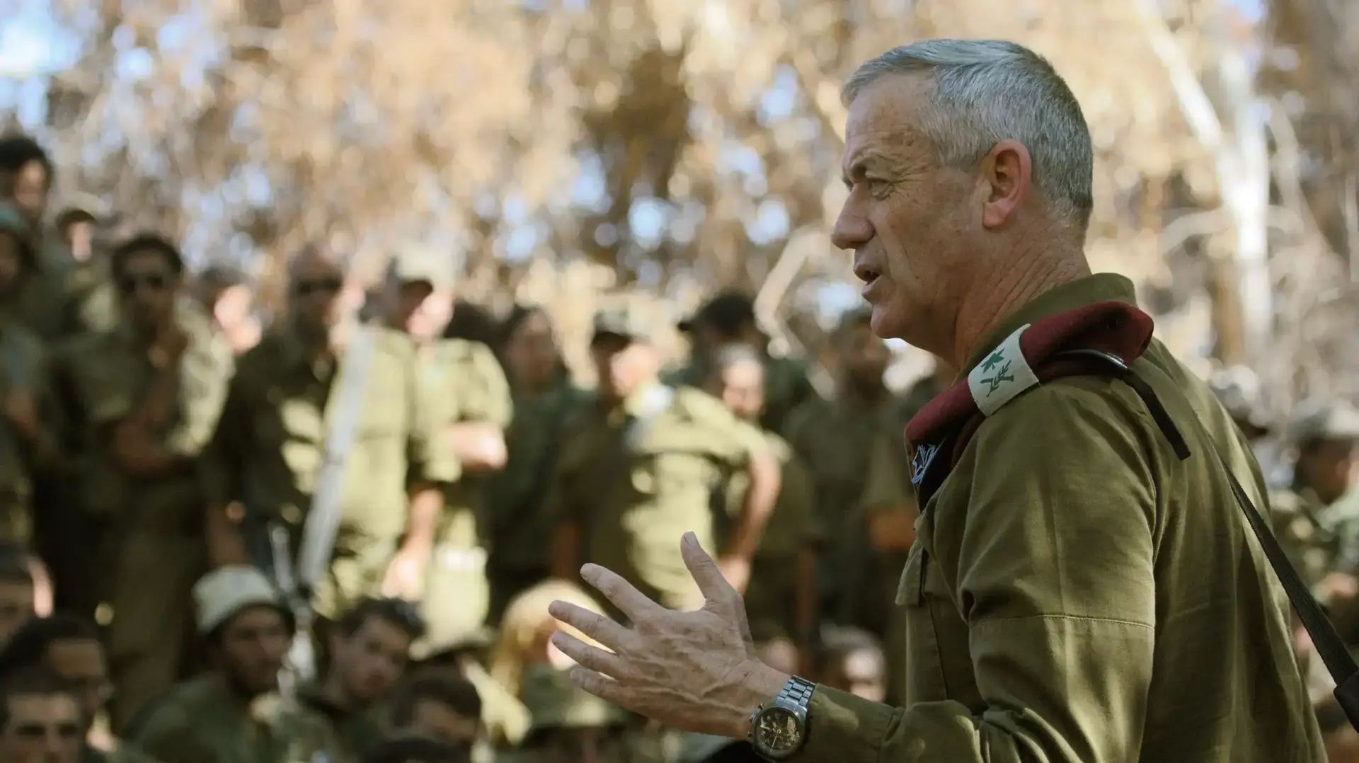 הרמטכ"ל בני גנץ מבקר בעוצת הפלדה ובחטיבת השריון במבצע "צוק איתן", יולי 2014 הרמטכ"ל בני גנץ מבקר בעוצת הפלדה ובחטיבת השריון במבצע "צוק איתן", יולי 2014