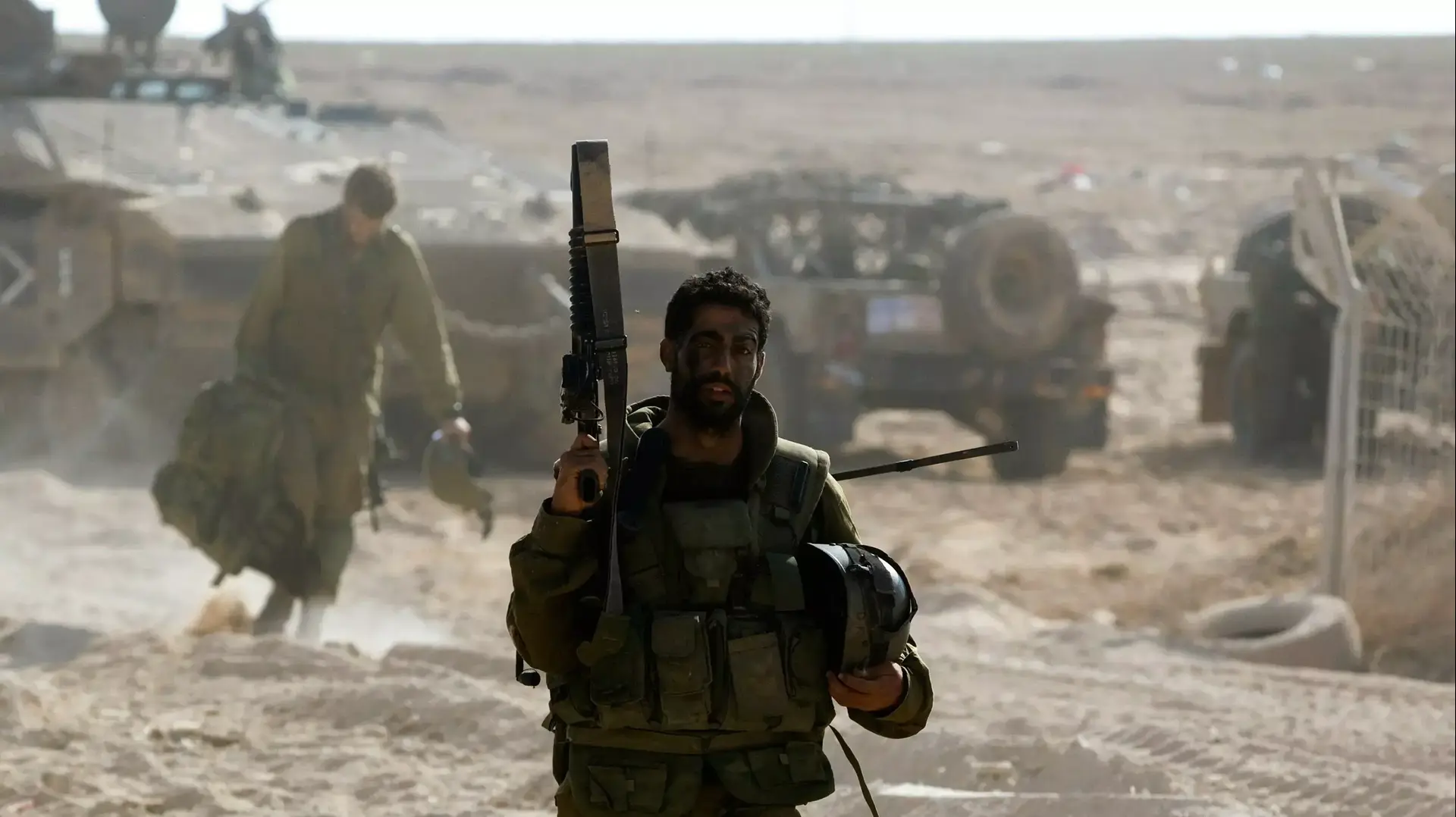 חיילים בגבול רצועת עזה 27 ביולי 2014 חיילים בגבול רצועת עזה 27 ביולי 2014