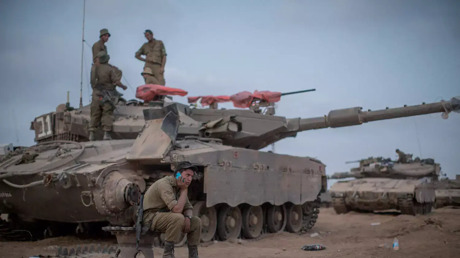 כוחות צה"ל בגבול רצועת עזה היום, יולי 2014 כוחות צה"ל בגבול רצועת עזה היום, יולי 2014
