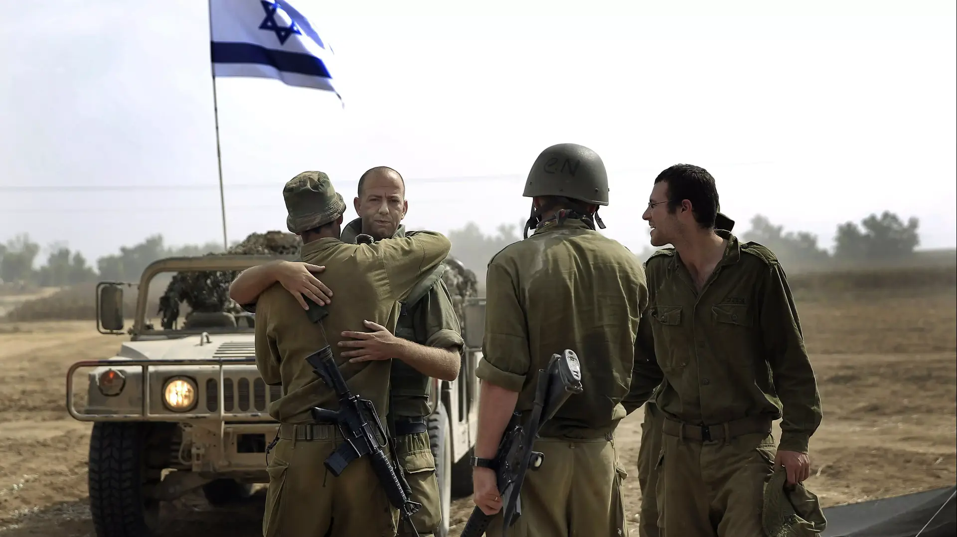 חיילים בגבול רצועת עזה 28 ביולי 2014 חיילים בגבול רצועת עזה 28 ביולי 2014