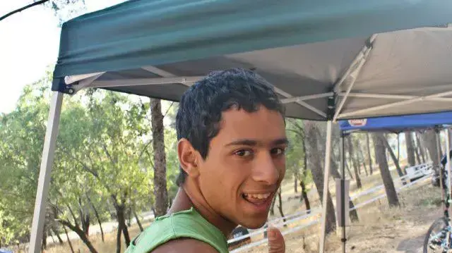 סמל נדב ריימונד, בן 19 משדמות דבורה, שנפל במהלך מבצע צוק איתן, יולי 2014 סמל נדב ריימונד, בן 19 משדמות דבורה, שנפל במהלך מבצע צוק איתן, יולי 2014