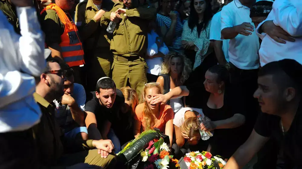 הלווייתו של רב-טוראי מידן מימון ביטון בנתיבות. יולי 2014 הלווייתו של רב-טוראי מידן מימון ביטון בנתיבות. יולי 2014