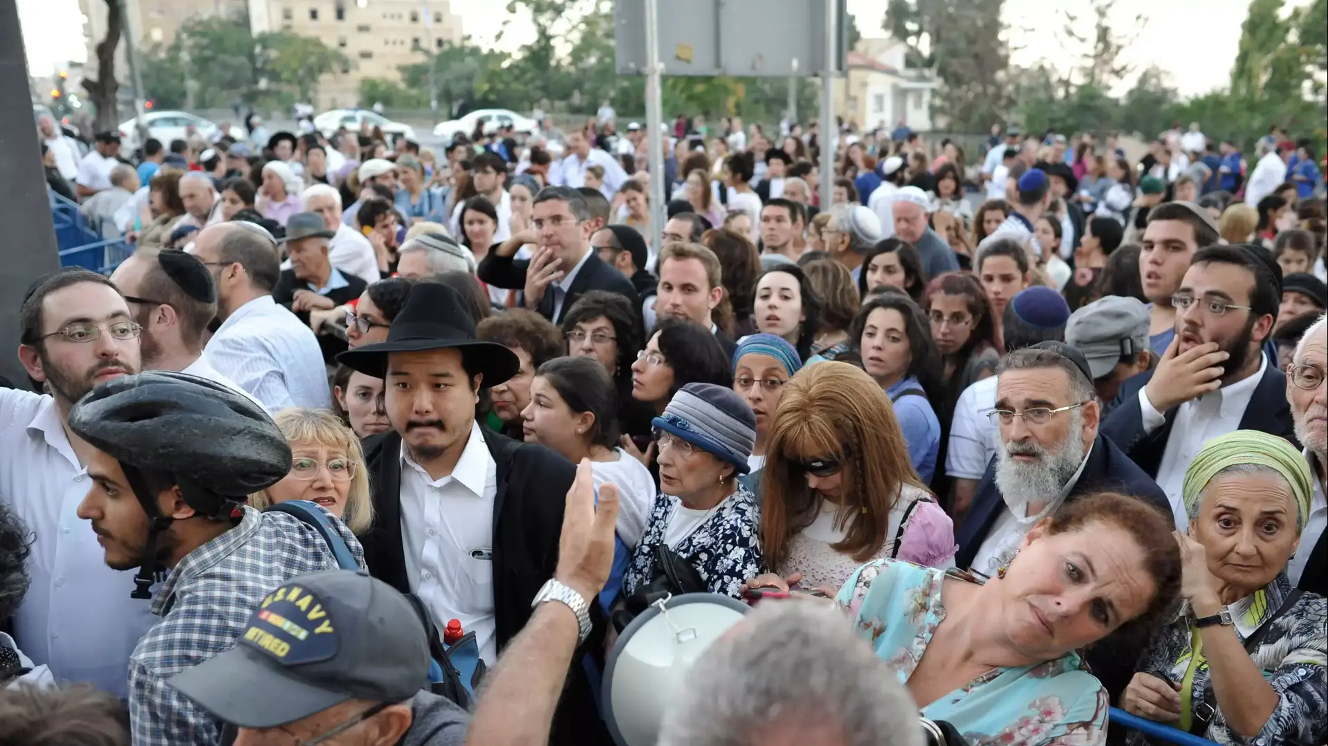 עצרת במלאת 30 יום לרצח הנערים שנחטפו בבית הכנסת הגדול, ירושלים. יולי 2014 עצרת במלאת 30 יום לרצח הנערים שנחטפו בבית הכנסת הגדול, ירושלים. יולי 2014