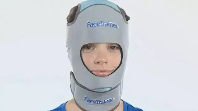 מסכה לאימון הפנים מסכה לאימון הפנים