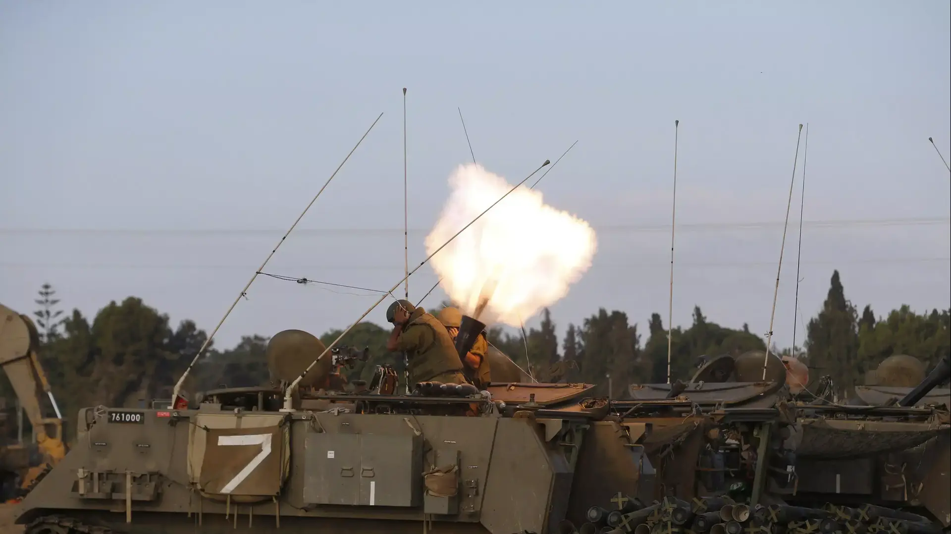 ירי מרגמות 120 מ"מ מגבול הרצועה אל עבר עזה. 31 ביולי 2014 ירי מרגמות 120 מ"מ מגבול הרצועה אל עבר עזה. 31 ביולי 2014