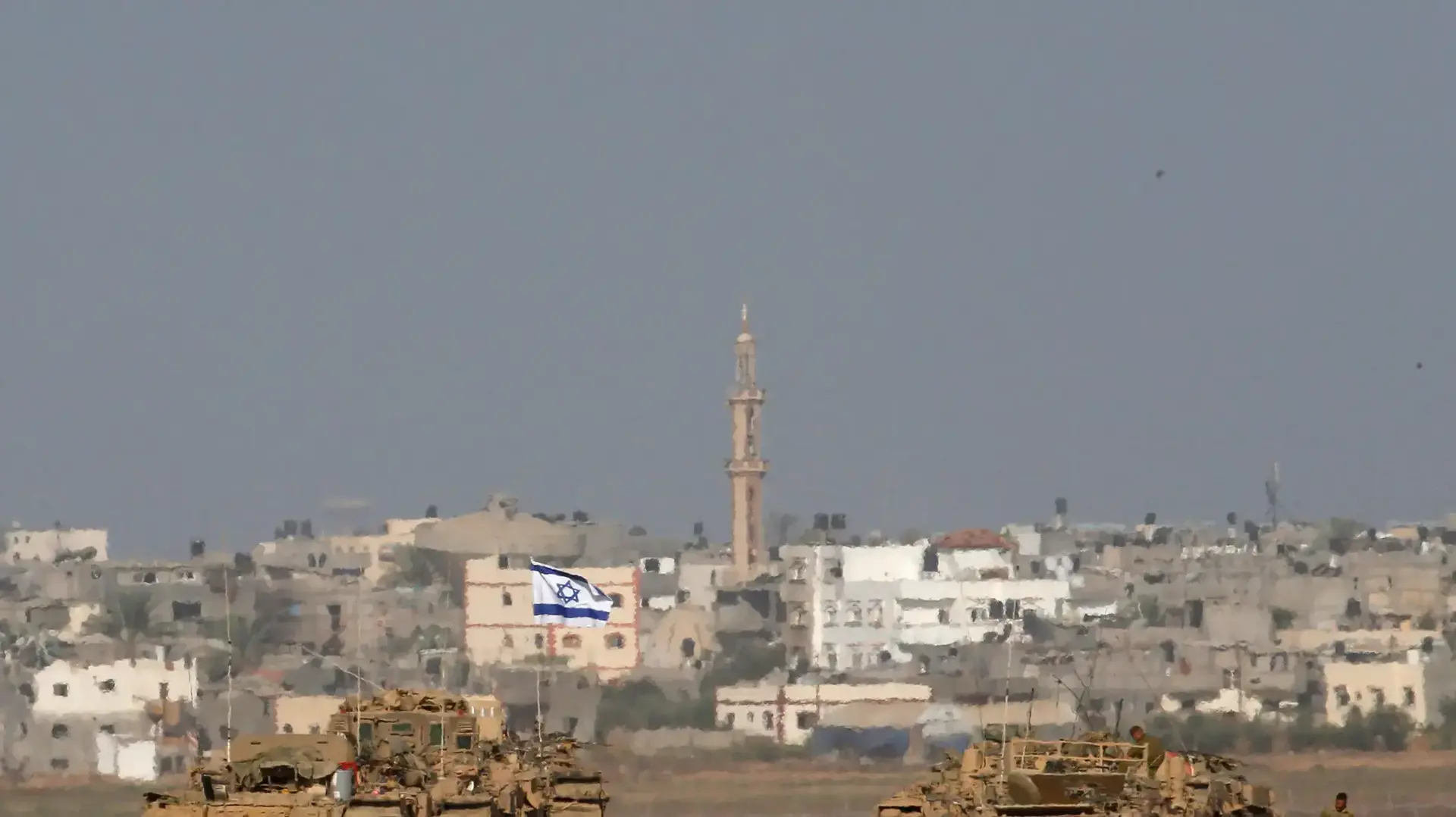 כוח צה"ל בגבול רצועת עזה, אוגוסט 2014 כוח צה"ל בגבול רצועת עזה, אוגוסט 2014