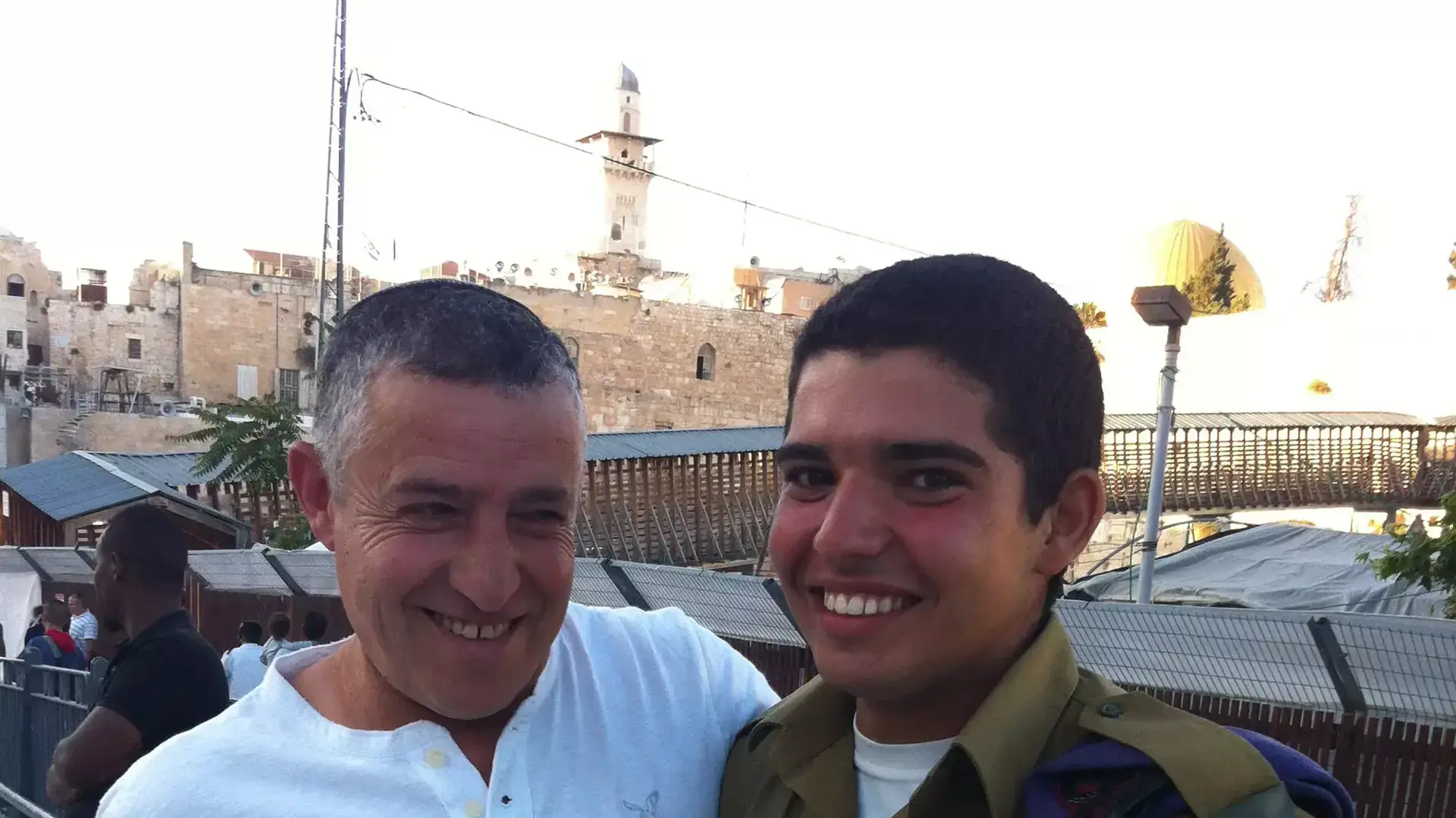 ליאל גדעוני ובניה שראל שנפל בעזה