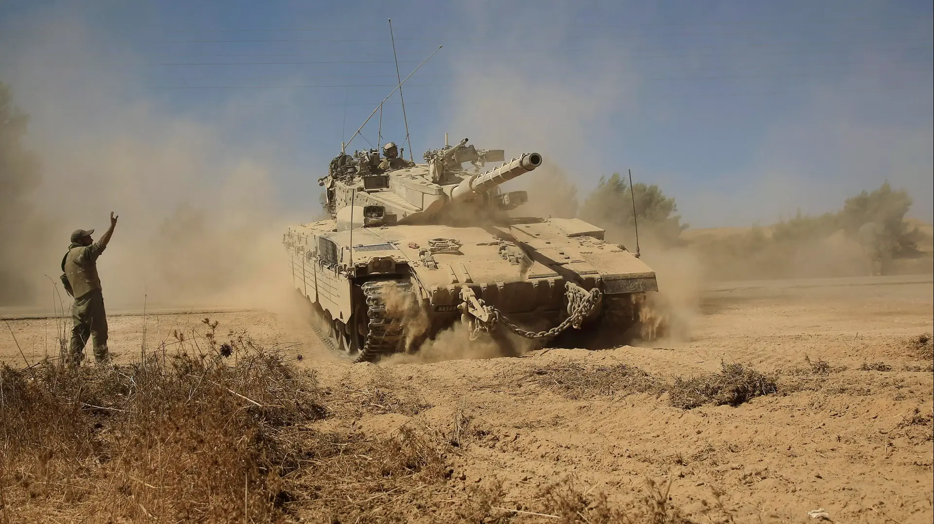 טנק צה"ל בגבול רצועת עזה 1 באוגוסט 2014 טנק צה"ל בגבול רצועת עזה 1 באוגוסט 2014