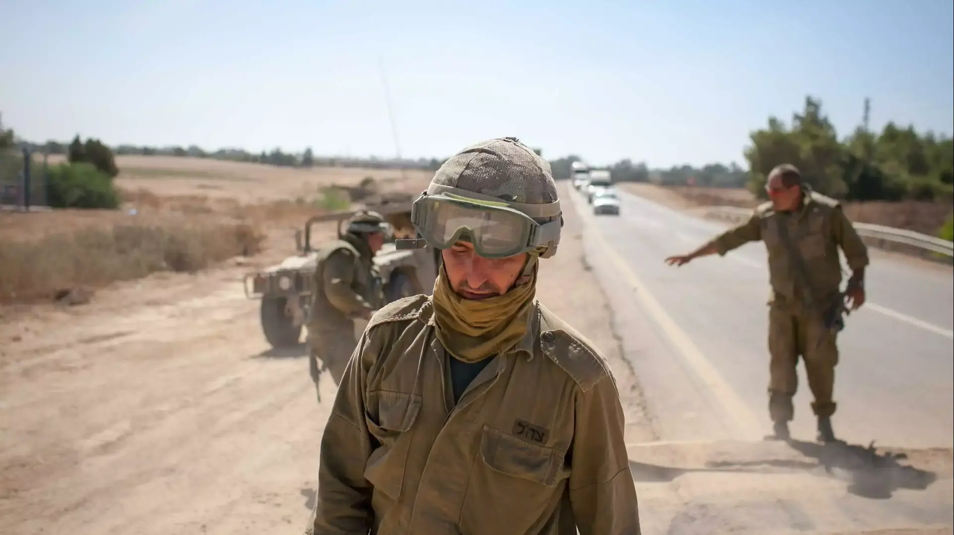 כוחות צה"ל נכנסים לדרום רצועת עזה במהלך מבצע צוק איתך, אוגוסט 2014 כוחות צה"ל נכנסים לדרום רצועת עזה במהלך מבצע צוק איתך, אוגוסט 2014