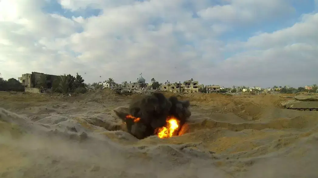 מגלן השמידה את המנהרה ממנה הופעל מטען שהרג חיילי מגלן במרפאה של האו"ם. יולי 2014 מגלן השמידה את המנהרה ממנה הופעל מטען שהרג חיילי מגלן במרפאה של האו"ם. יולי 2014