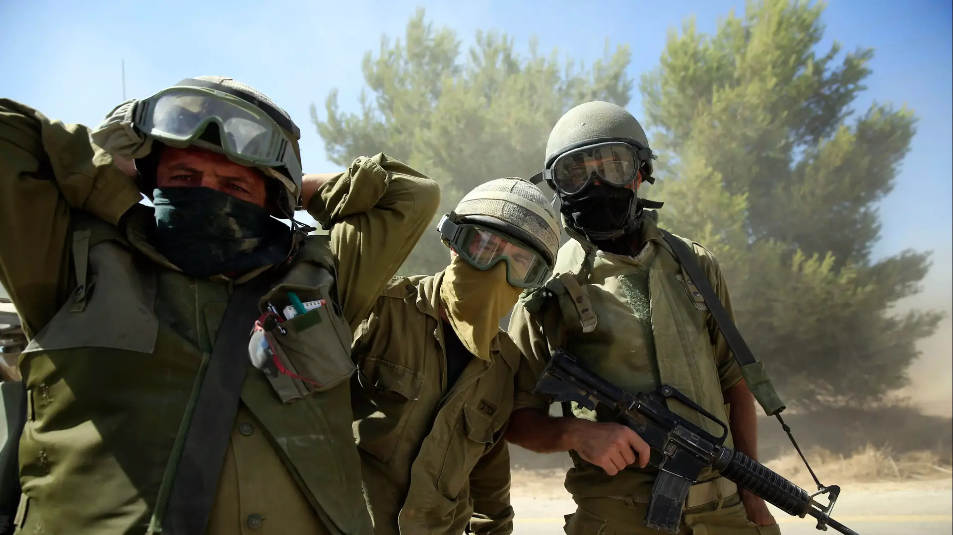 חיילי צה"ל בגבול רצועת עזה 1 באוגוסט 2014 חיילי צה"ל בגבול רצועת עזה 1 באוגוסט 2014