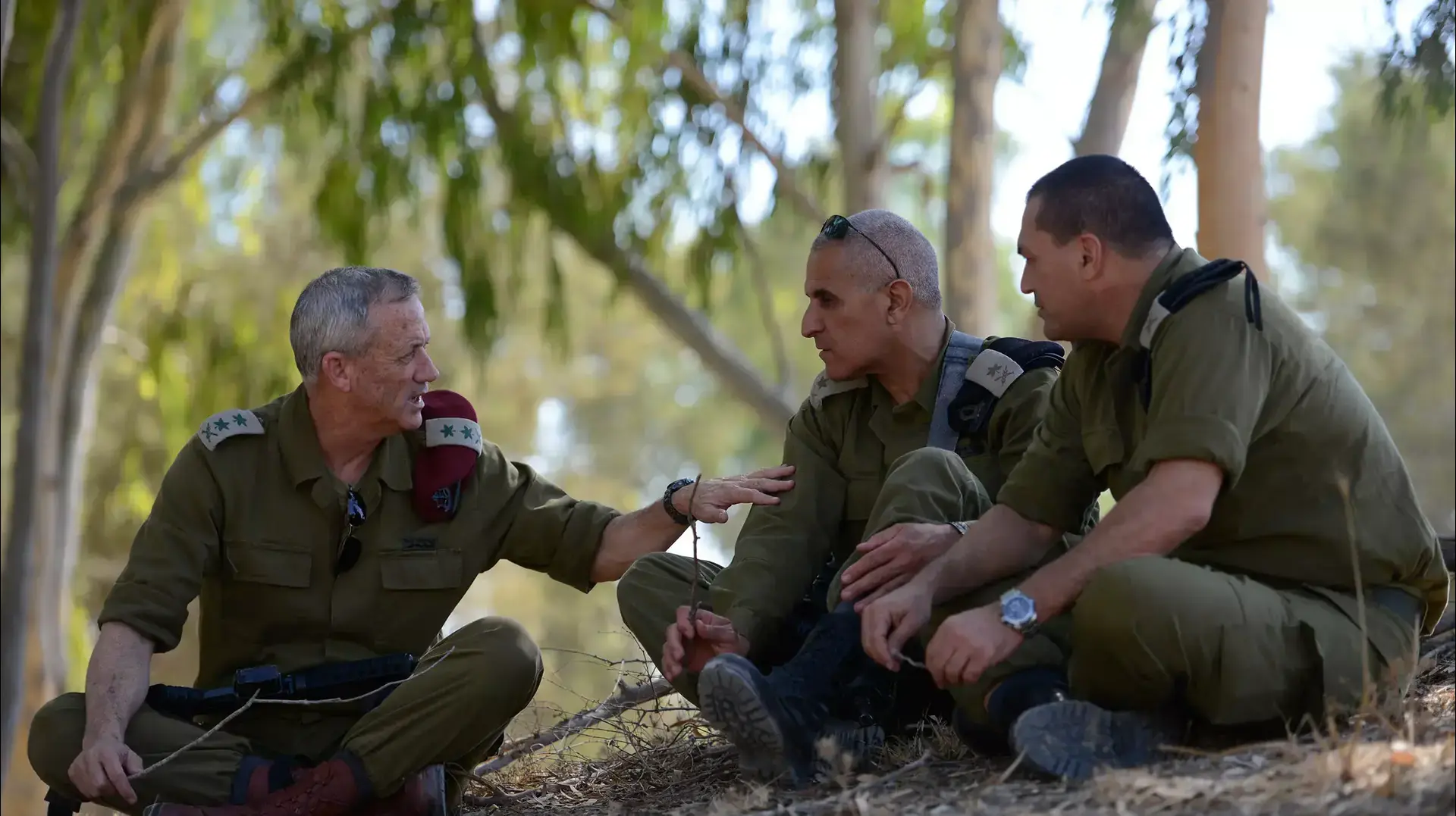 הרמטכ"ל רא"ל בני גנץ ואלוף פיקוד הדרום סמי תורג'מן בעוטף עזה. 2 באוגוסט 2014 הרמטכ"ל רא"ל בני גנץ ואלוף פיקוד הדרום סמי תורג'מן בעוטף עזה. 2 באוגוסט 2014