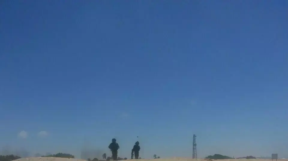 חיילים מבצעים סריקות באזור זיקים עקב חשש לאירוע בטחוני, אוגוסט 2014 חיילים מבצעים סריקות באזור זיקים עקב חשש לאירוע בטחוני, אוגוסט 2014