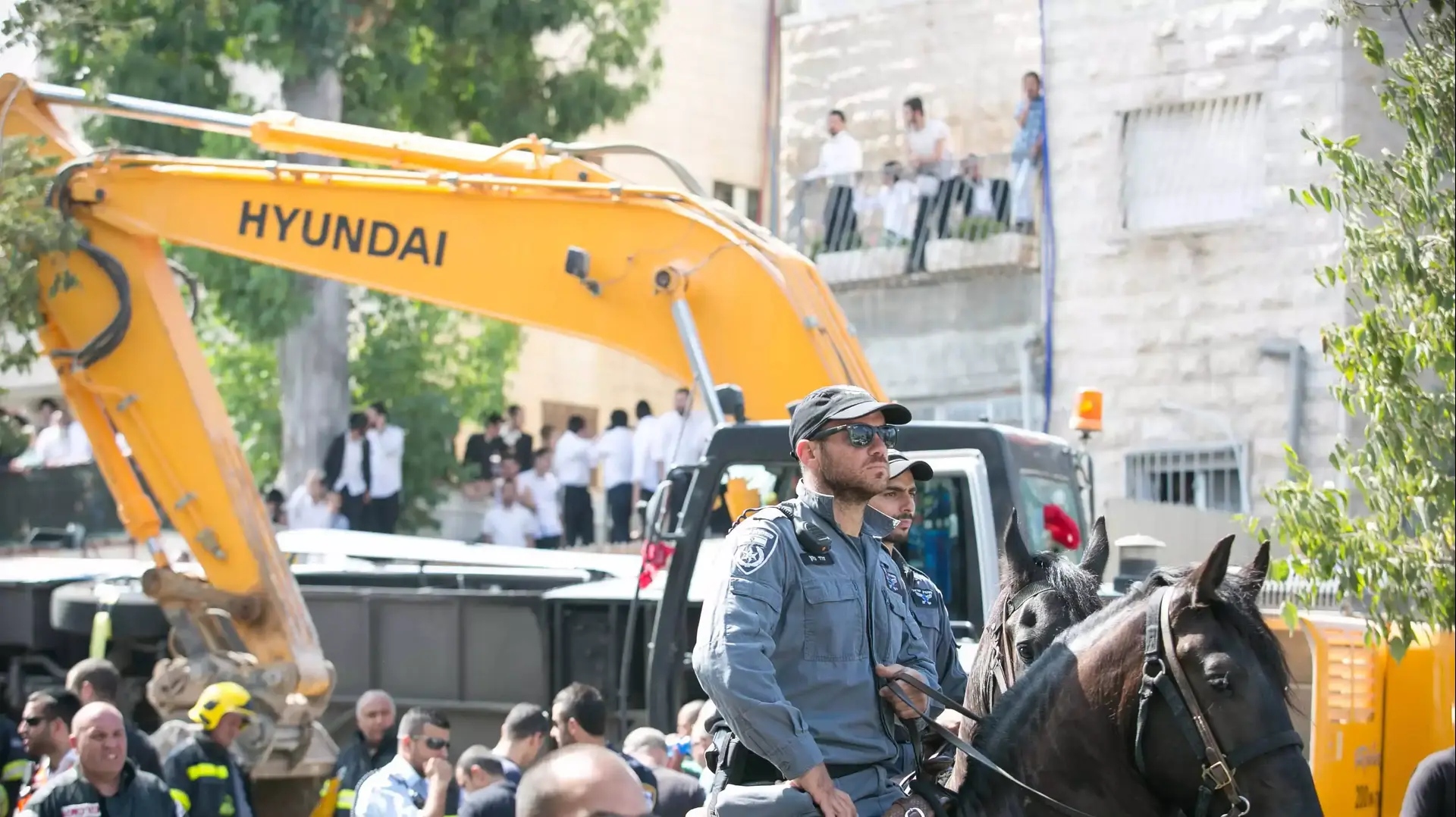פיגוע דריסה בירושלים מול מלון עץ הזית. אוגוסט 2014 פיגוע דריסה בירושלים מול מלון עץ הזית. אוגוסט 2014