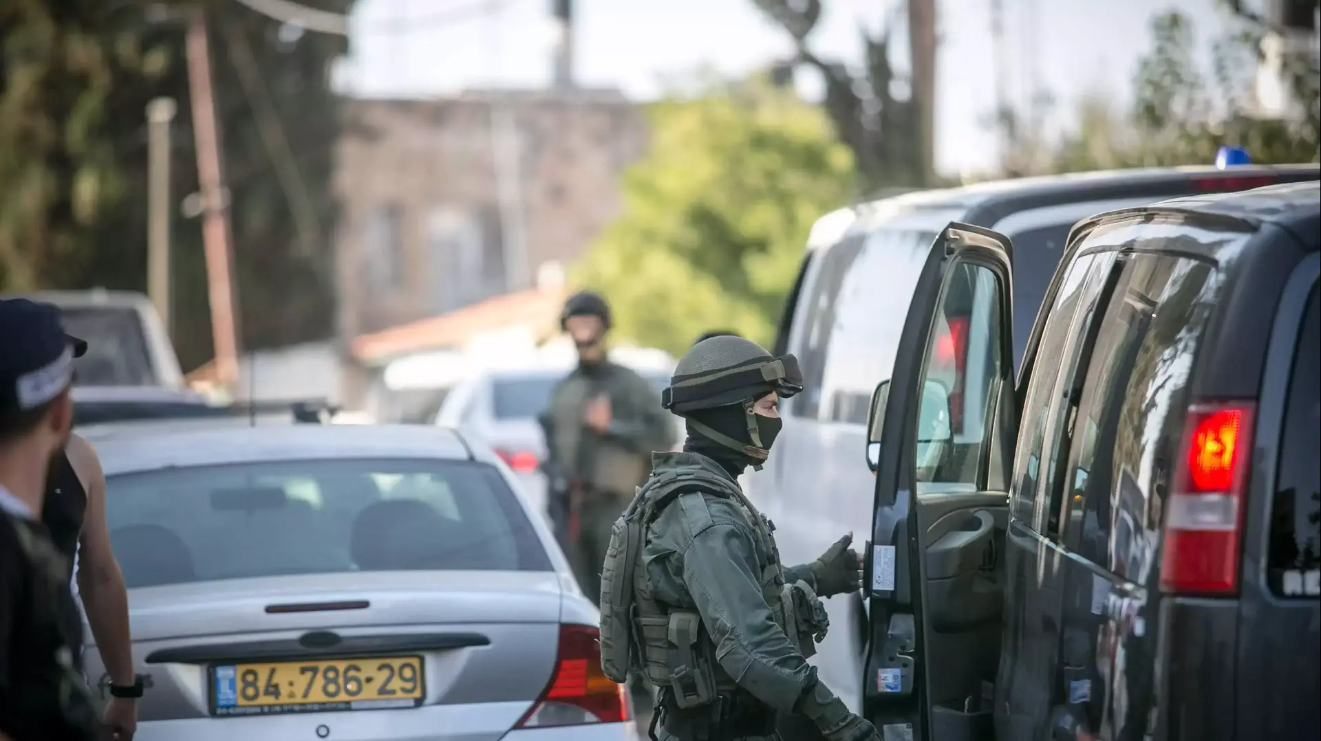 סריקות אחר חשודים בוואדי ג'וז אחרי הירי בחייל בהר הצופים בירושלים. 4 באוגוסט 2014 סריקות אחר חשודים בוואדי ג'וז אחרי הירי בחייל בהר הצופים בירושלים. 4 באוגוסט 2014