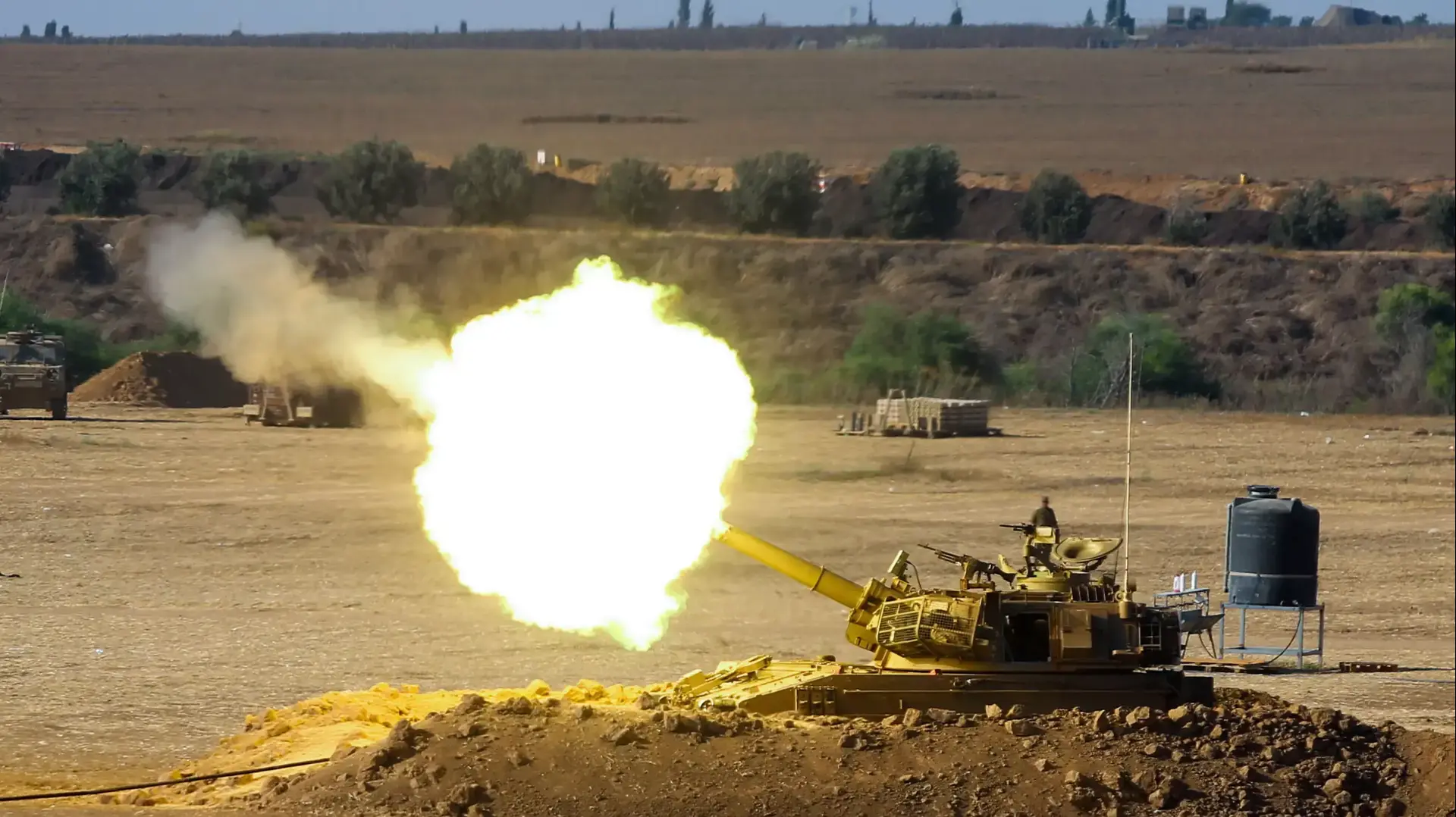 ירי ארטילרי לעזה מגבול הרצועה ירי ארטילרי לעזה מגבול הרצועה