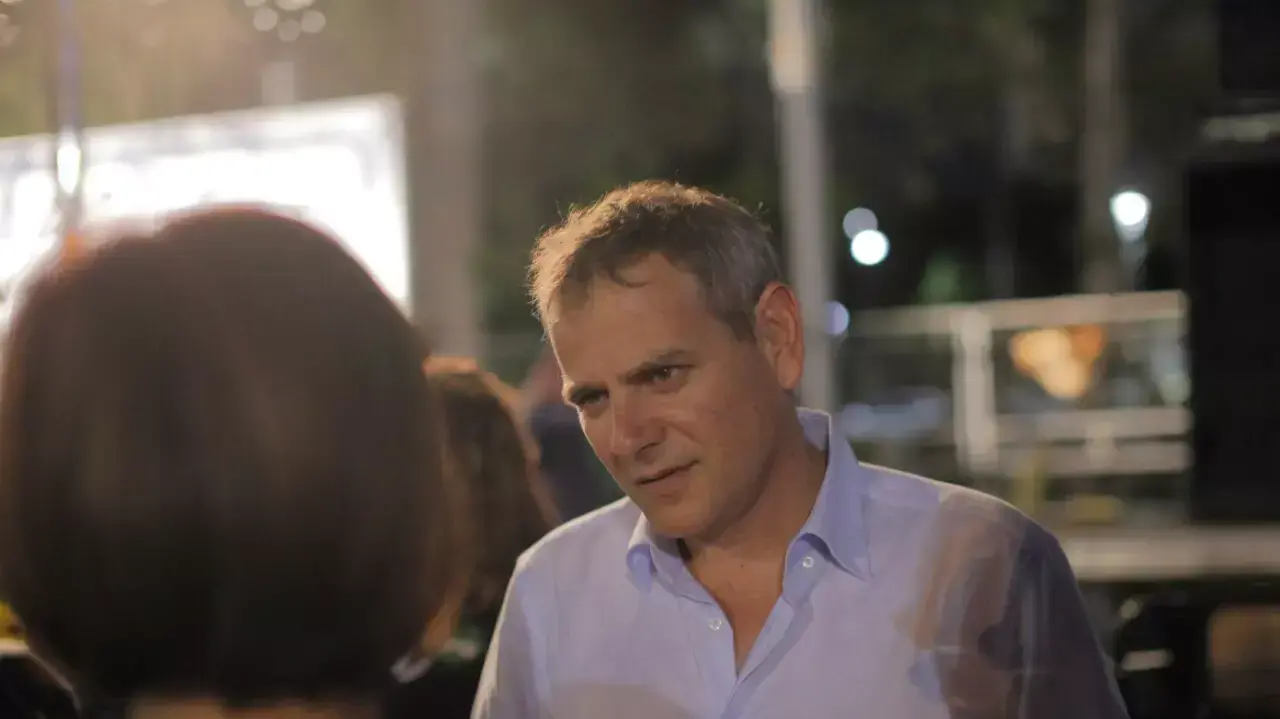 הפגנת השמאל בכיכר רבין שבתל אביב הפגנת השמאל בכיכר רבין שבתל אביב