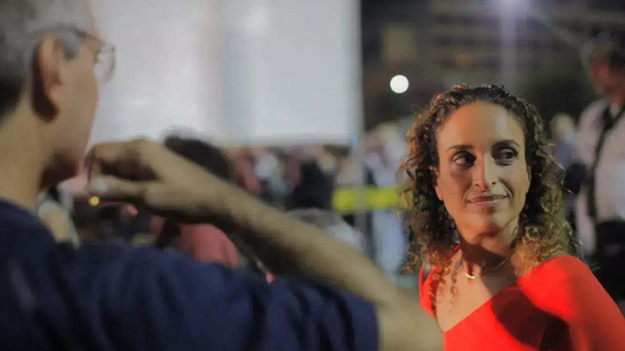 אחינועם ניני בעצרת השמאל בכיכר רבין בתל אביב, אוגוסט 2014 אחינועם ניני בעצרת השמאל בכיכר רבין בתל אביב, אוגוסט 2014