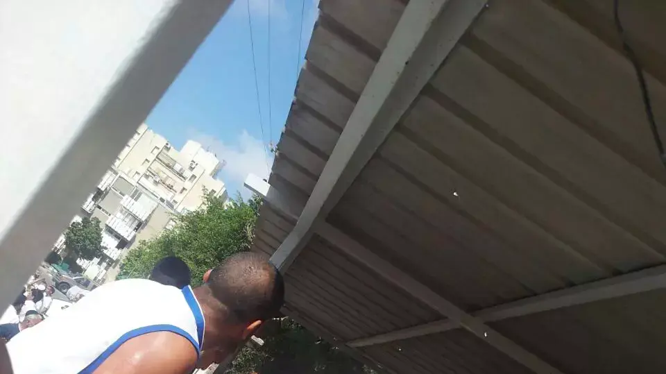 פגיעה ישירה בבית כנסת באשדוד פגיעה ישירה בבית כנסת באשדוד