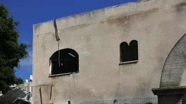 פגיעה ישירה בבית כנסת באשדוד פגיעה ישירה בבית כנסת באשדוד