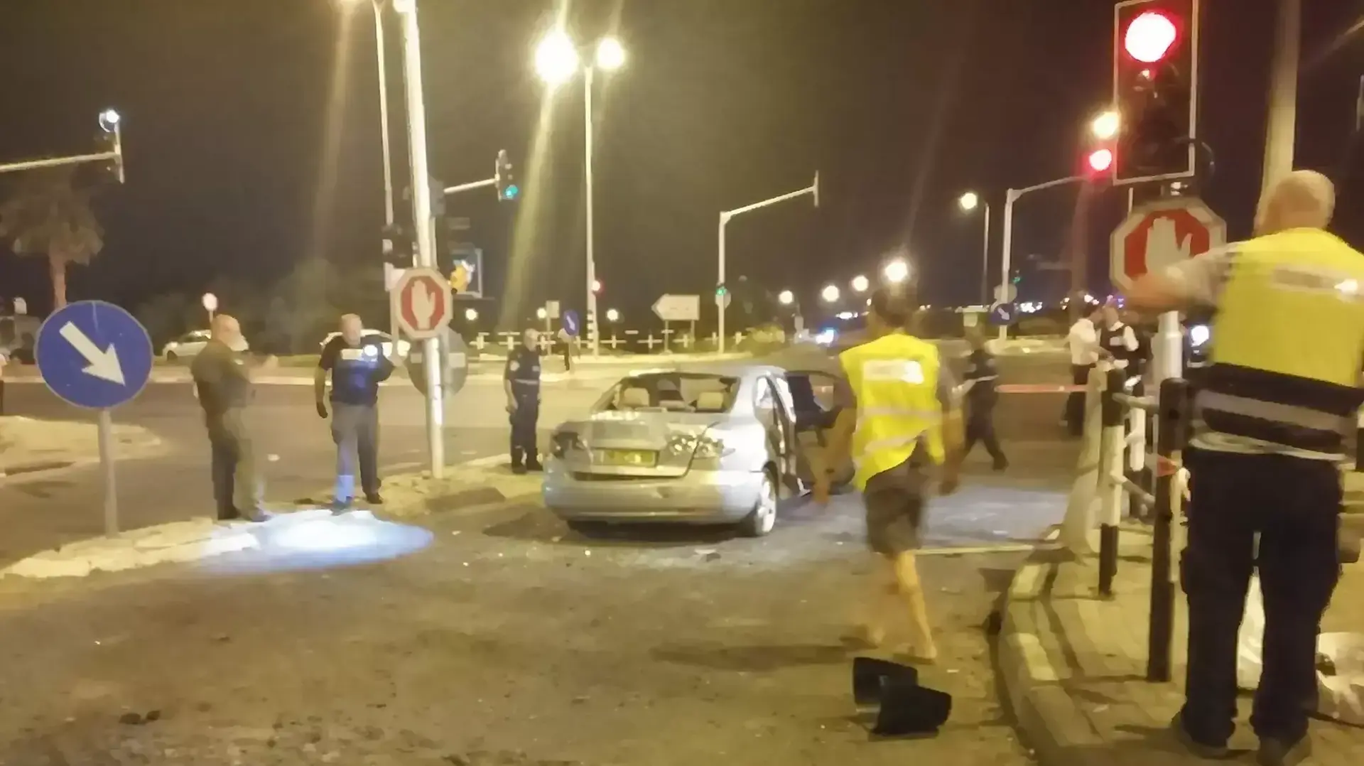 פצוע אנוש ו-4 קל מפגיעת רקטה בגן יבנה. 22 באוגוסט 2014 פצוע אנוש ו-4 קל מפגיעת רקטה בגן יבנה. 22 באוגוסט 2014