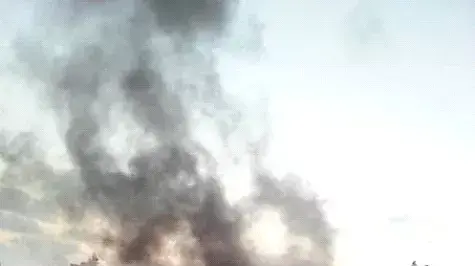 מגדל מגורים בן 14 קומות במערב עזה הופצץ וקרס מגדל מגורים בן 14 קומות במערב עזה הופצץ וקרס