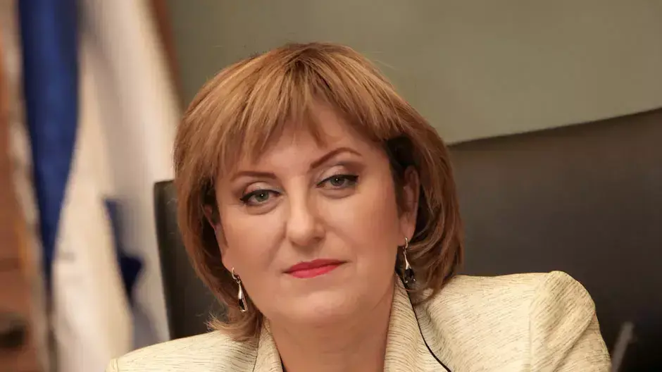 פאינה קירשנבאום פאינה קירשנבאום
