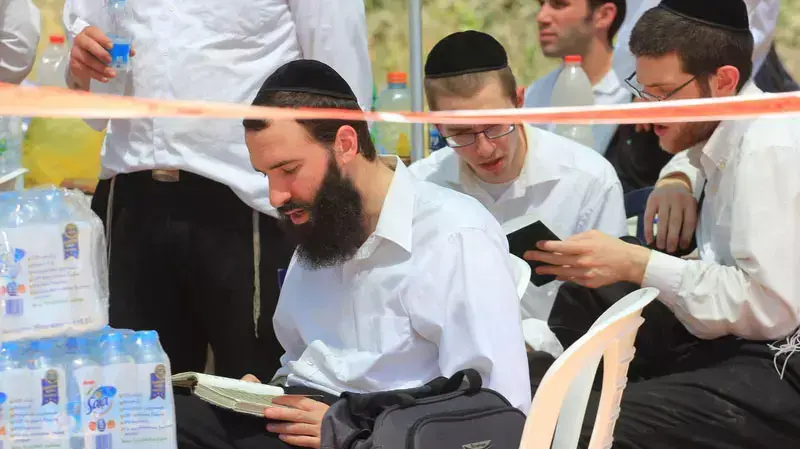 חיפושים אחר אהרון סופר, חרדי בן 23, שנעדר בירושלים. אוגוסט 2014 חיפושים אחר אהרון סופר, חרדי בן 23, שנעדר בירושלים. אוגוסט 2014