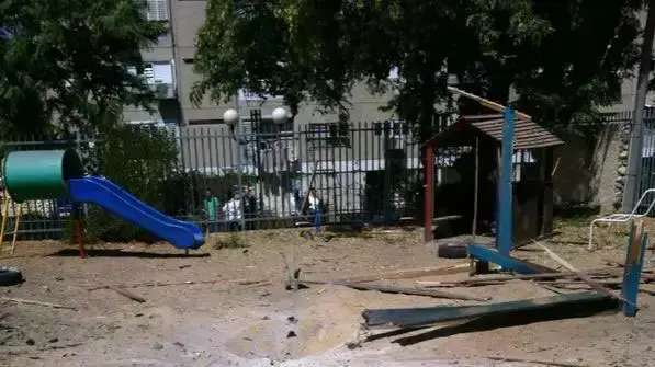נפילת רקטה בגן ילדים באשדוד, אוגוסט 2014 נפילת רקטה בגן ילדים באשדוד, אוגוסט 2014