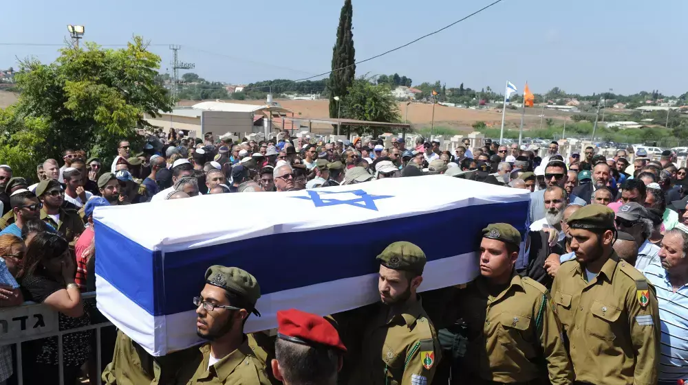 הלווייתו של נתנאל ממן שנפגע מרקטה, גן יבנה הלווייתו של נתנאל ממן שנפגע מרקטה, גן יבנה
