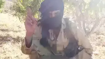 דאעש פרסמו סרטון של עריפת ראש של חייל לבנוני שנפל בשבי. 30 באוגוסט 2014