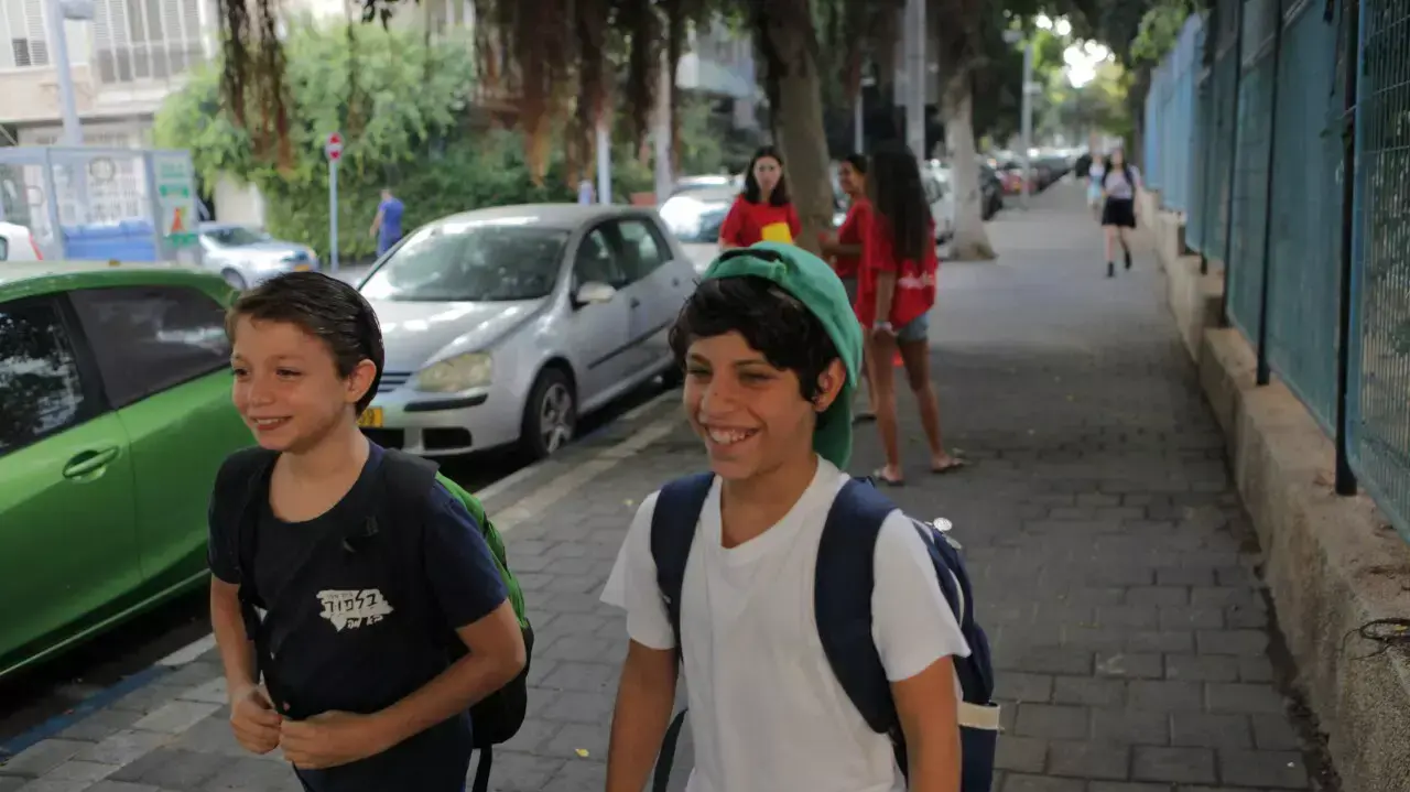פתיחת שנת הלימודים בבית ספר בלפור בתל אביב, ספטמבר 2014