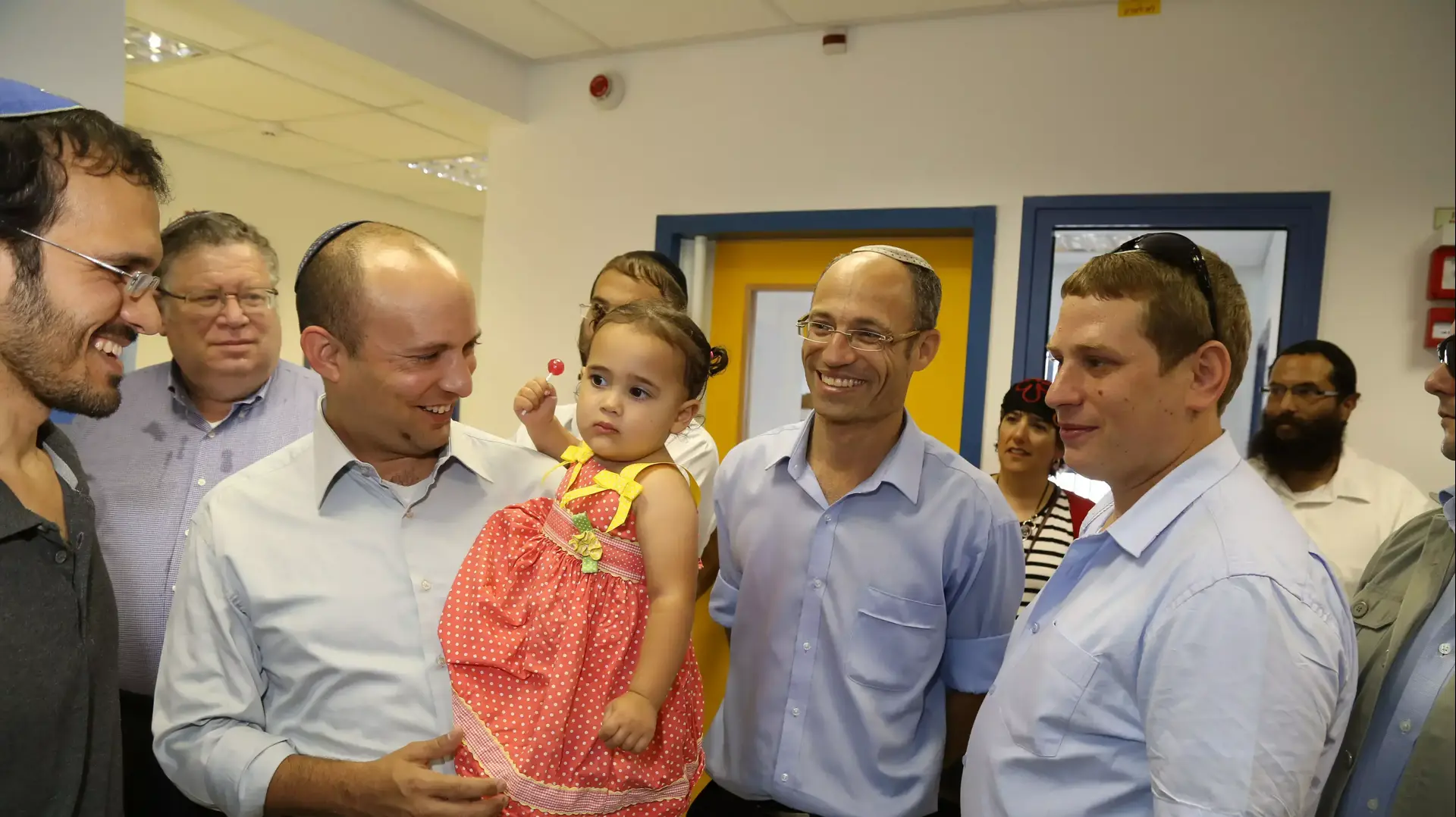 השר בנט בפתיחת שנת הלימודים בישיבת מקור חיים בגוש עציון  1 בספטמבר 2014