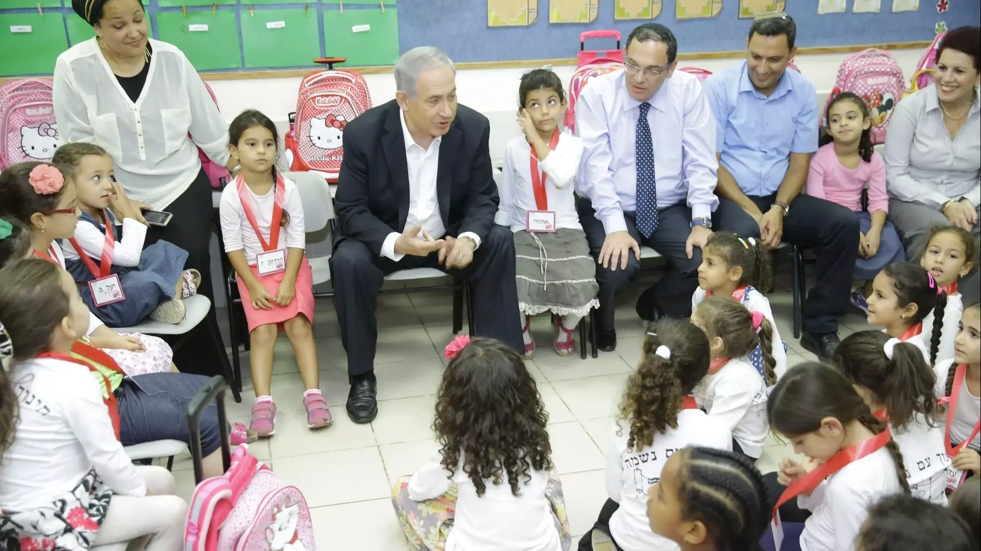 ראש הממשלה בנימין נתניהו בפתיחת שנת הלימודים בשדרות, ספטמבר 2014