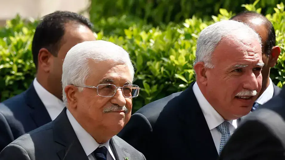 יו"ר הרשות הפלסטינית, אבו מאזן, ושר החוץ שלו, ריאד אל-מאליכי, במהלך ביקורם בקהיר, במסגרת כינוס שרי החוץ של הליגה הערבית, 07 בספטמבר 2014 יו"ר הרשות הפלסטינית, אבו מאזן, ושר החוץ שלו, ריאד אל-מאליכי, במהלך ביקורם בקהיר, במסגרת כינוס שרי החוץ של הליגה הערבית, 07 בספטמבר 2014