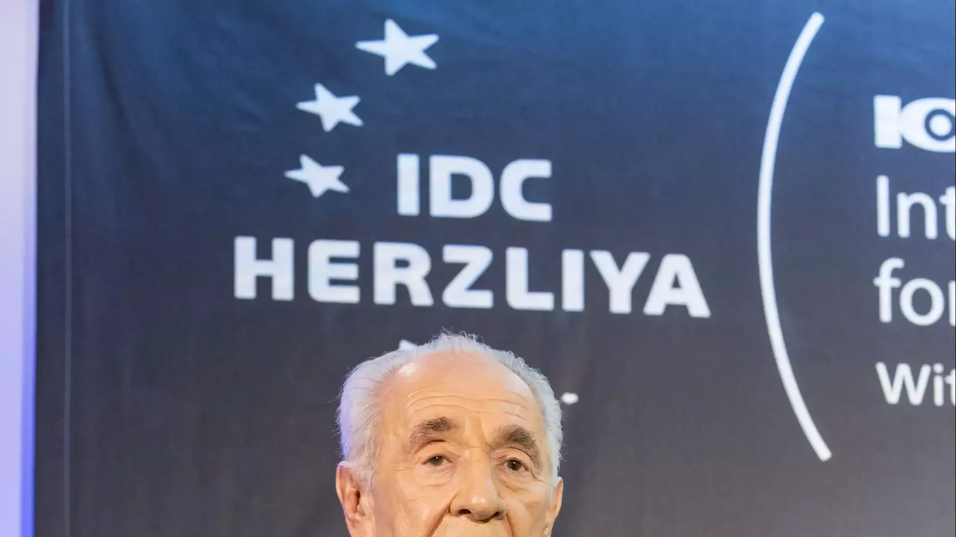 שמעון פרס, נשיאה התשיעי של מדינת ישראל בכנס הבינלאומי ה-14 של המכון למדיניות נגד טרור (ICT), המרכז הבינתחומי הרצליה, ספטמבר 2014 שמעון פרס, נשיאה התשיעי של מדינת ישראל בכנס הבינלאומי ה-14 של המכון למדיניות נגד טרור (ICT), המרכז הבינתחומי הרצליה, ספטמבר 2014