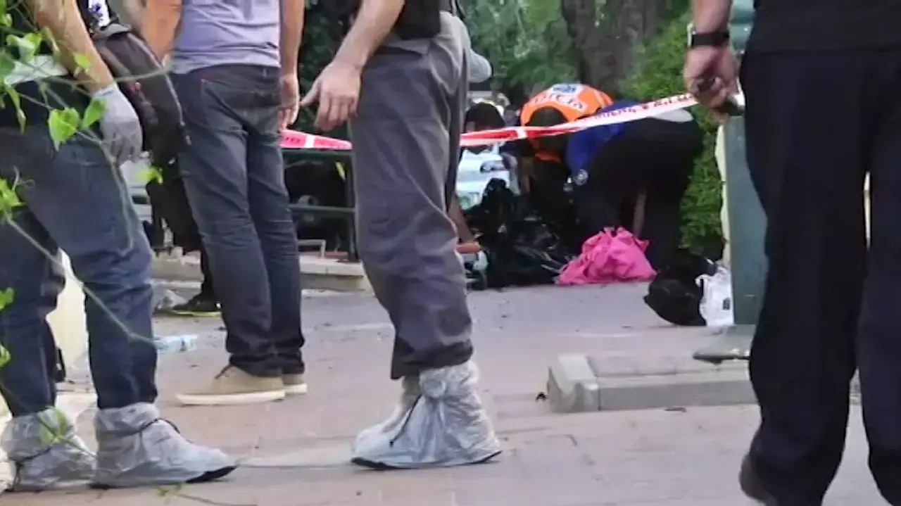 חשד לחיסול בגדרה: צעיר נהרג בפיצוץ אופנוע