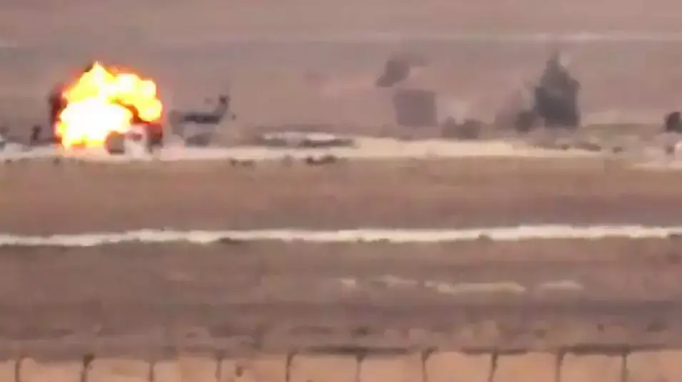 מורדים הפילו מסוק של צבא סוריה בעזרת טיל קורנט אידליב, ספטמבר 2014 מורדים הפילו מסוק של צבא סוריה בעזרת טיל קורנט אידליב, ספטמבר 2014