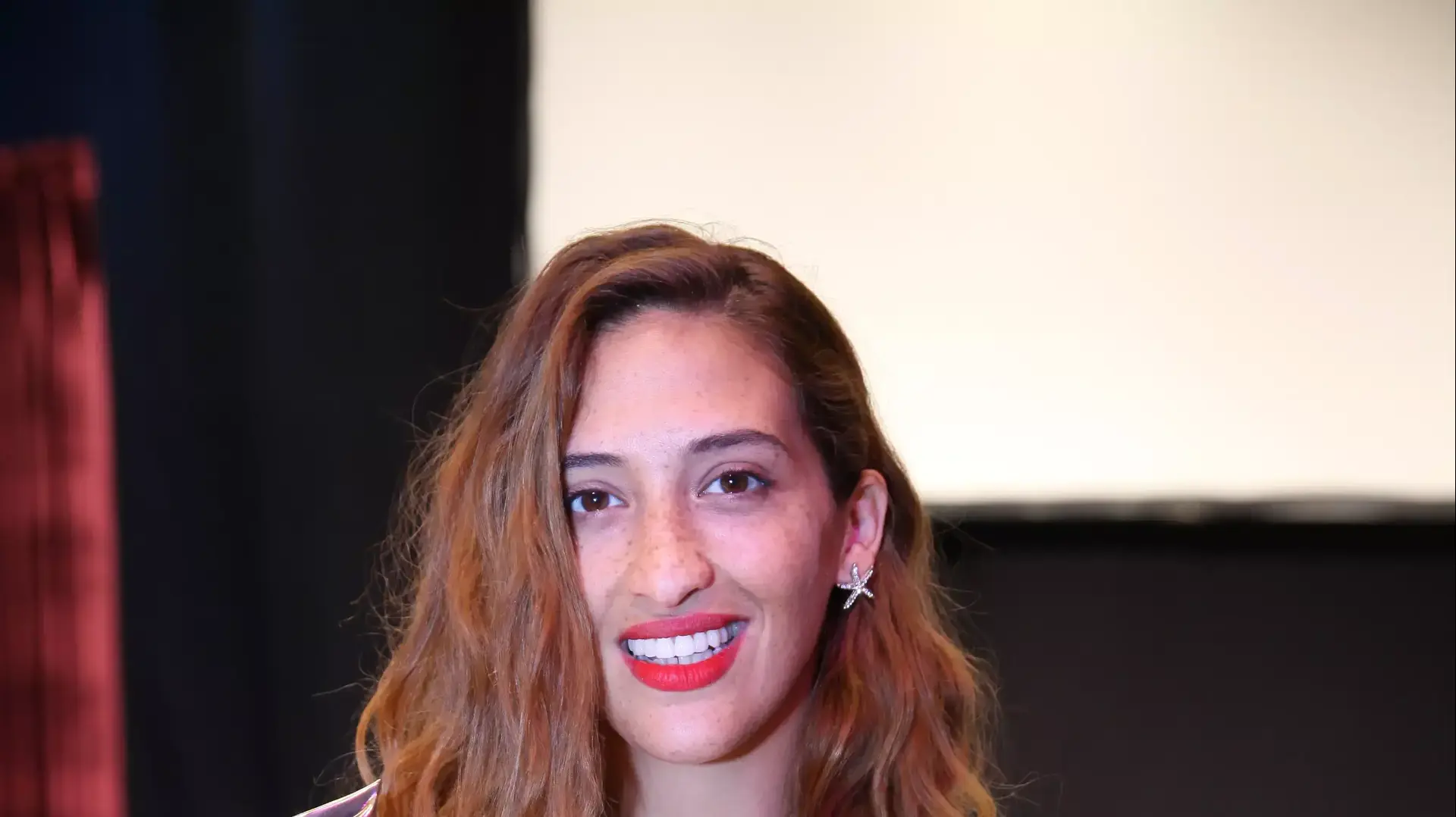 מירב שירום מירב שירום