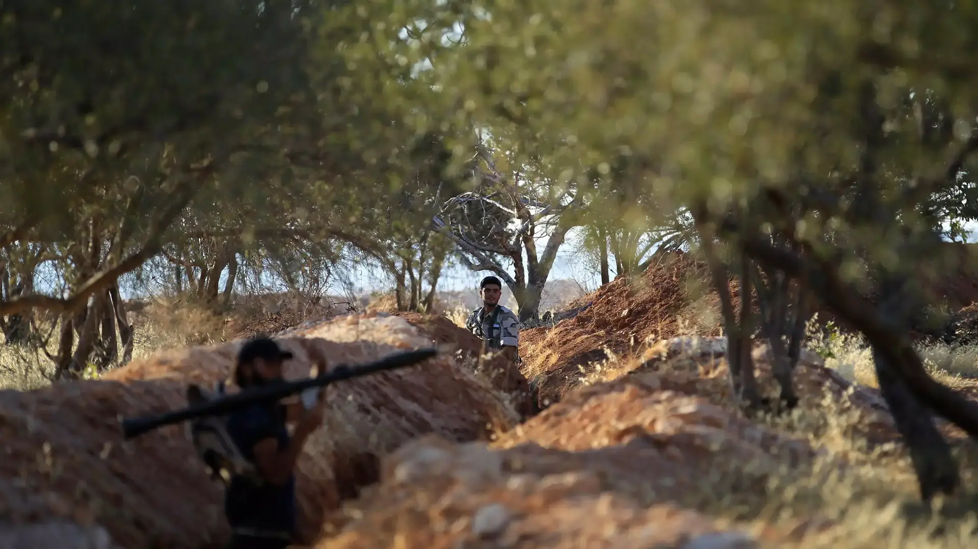 לוחמי צבא סוריה החופשי במחוז אידליב, 13 בספטמבר 2014 לוחמי צבא סוריה החופשי במחוז אידליב, 13 בספטמבר 2014