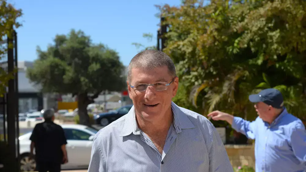 מנכ"ל אל על אליעזר שקדי בחתונתו של יו"ר ההסתדרות לשעבר עופר עיני, 19 בספטמבר 2014 מנכ"ל אל על אליעזר שקדי בחתונתו של יו"ר ההסתדרות לשעבר עופר עיני, 19 בספטמבר 2014