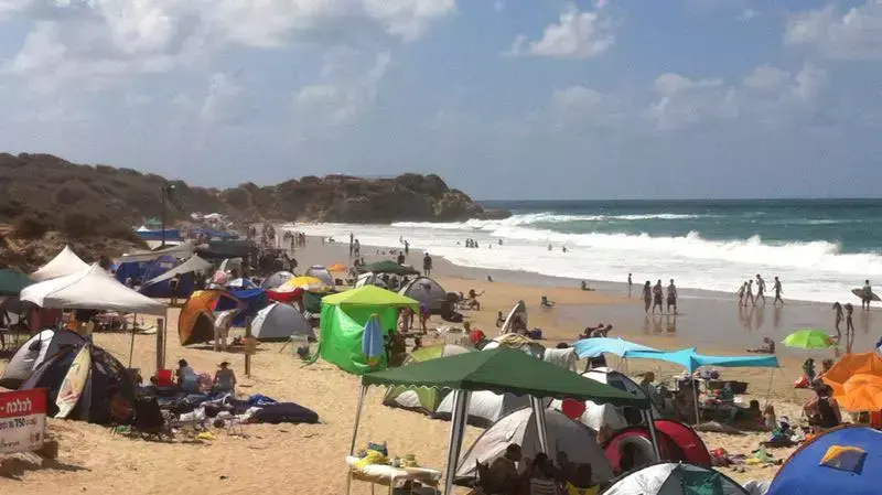 מטיילים בחוף פלמחים בראש השנה, 26.9.2014 מטיילים בחוף פלמחים בראש השנה, 26.9.2014