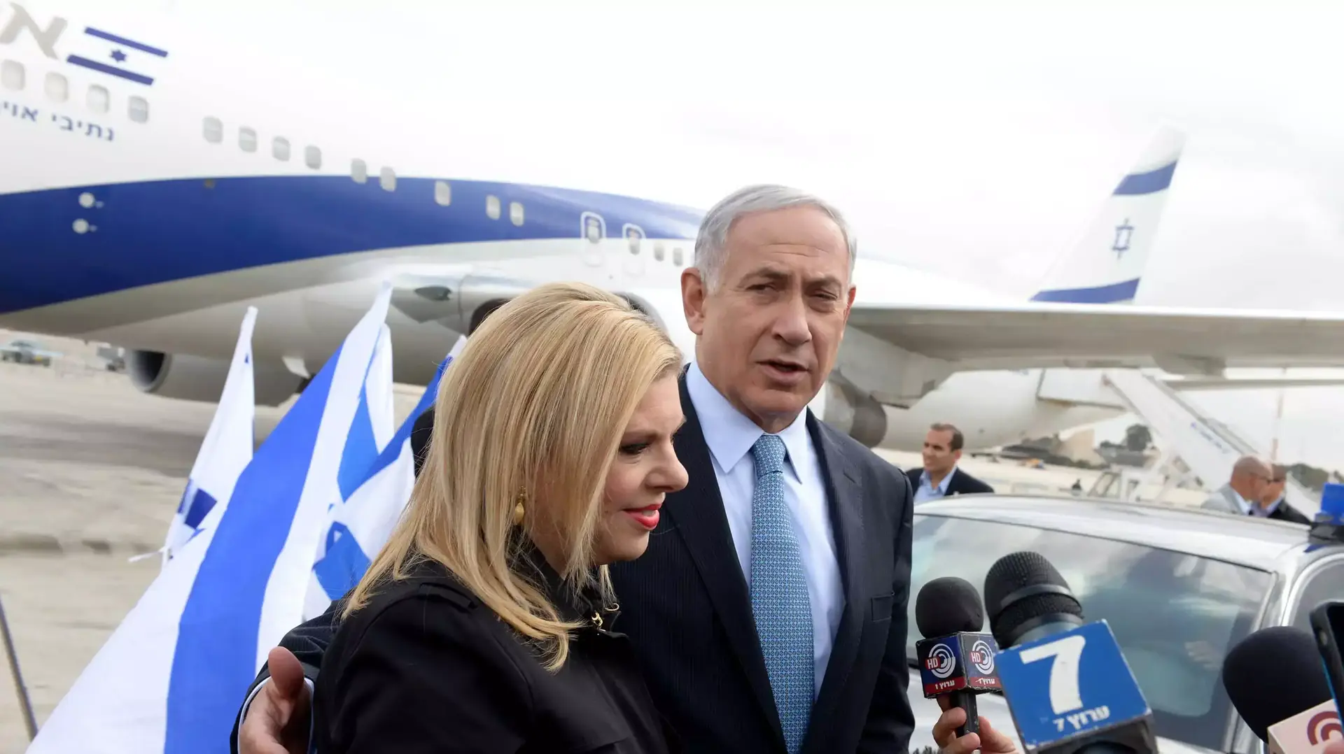 ראש הממשלה בנימין נתניהו ורעייתו שרה נתניהו ממריאים לעצרת הכללית של האו"ם בניו יורק ראש הממשלה בנימין נתניהו ורעייתו שרה נתניהו ממריאים לעצרת הכללית של האו"ם בניו יורק