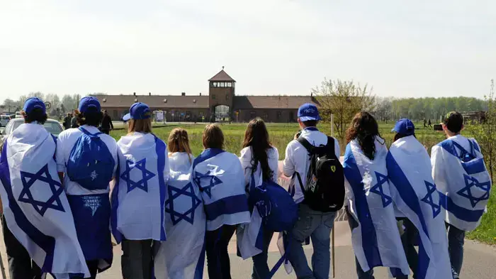נושא: מצעד החיים העולמי אושוויץ נושא: מצעד החיים העולמי אושוויץ